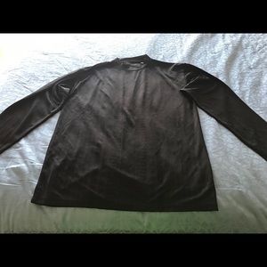 A viscose tee with the long sleeves